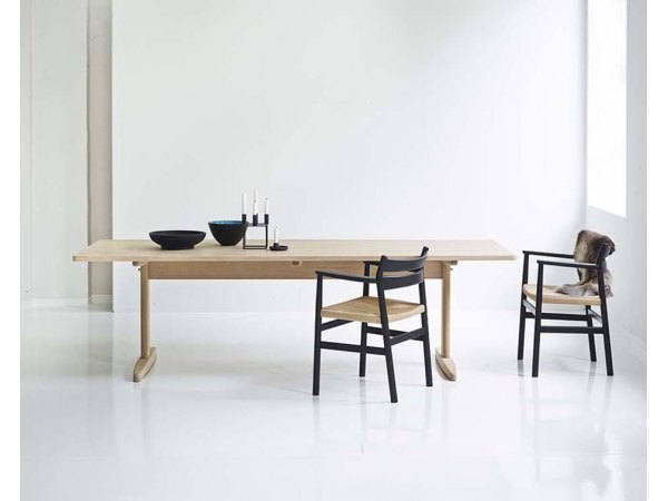 Dk3 shaker table (børge mogensen) living in harmony