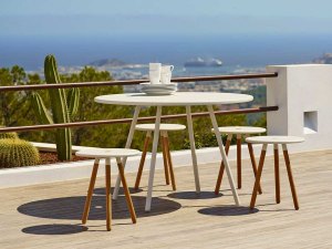 AREA Lille rundt bord og taburet / havemøbler Cane-line